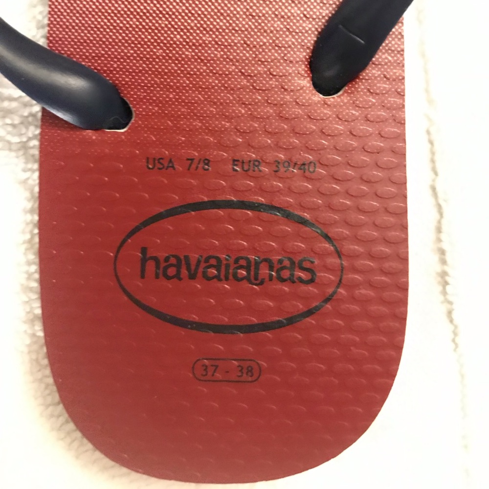HAVAIANAS! Thong sandals